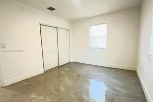 720 82nd St, Miami Beach, FL 33141 - Photo 9