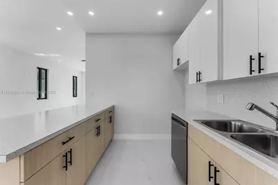 21911 SW 124th Ave, Miami, FL 33170 - Photo 9