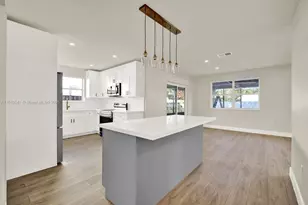 131 NE 18th St, Homestead, FL 33030 - Photo 7