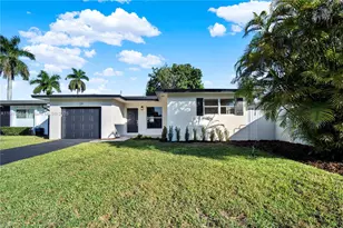 131 NE 18th St, Homestead, FL 33030 - Photo 3