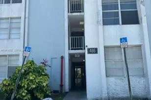 486 NW 165th St Rd, Miami, FL 33169 - Photo 3