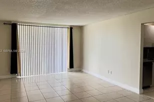 486 NW 165th St Rd, Miami, FL 33169 - Photo 9