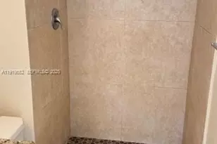 486 NW 165th St Rd, Miami, FL 33169 - Photo 25