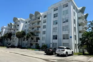 486 NW 165th St Rd, Miami, FL 33169 - Photo 1