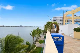 7601 E Treasure Dr, North Bay Village, FL 33141 - Photo 33