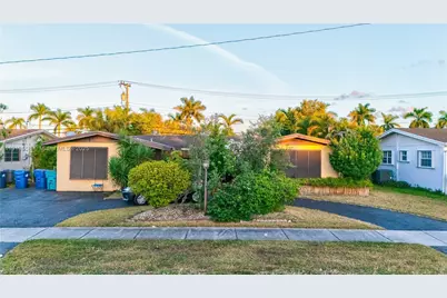 20605 NE 19th Ct, Miami, FL 33179 - Photo 1