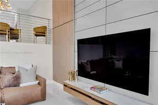 3907 NE 170th St, North Miami Beach, FL 33160 - Photo 7