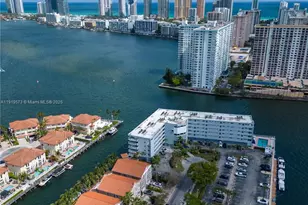 3907 NE 170th St, North Miami Beach, FL 33160 - Photo 17