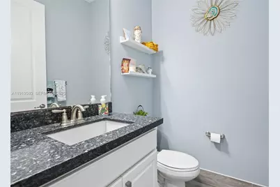 445 SW 113th Ln, Pembroke Pines, FL 33025 - Photo 19