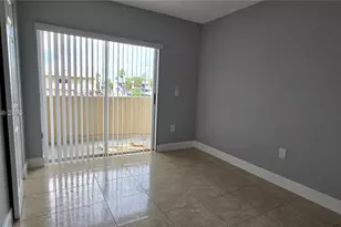 2630 W 76th St, Hialeah, FL 33016 - Photo 15