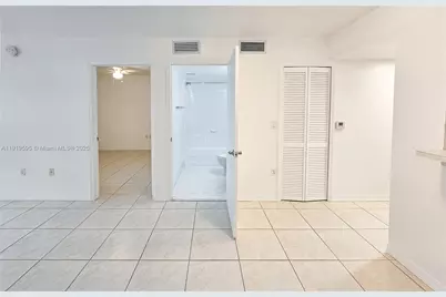 2651 SE 12th Rd #105, Homestead, FL 33035 - Photo 11