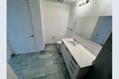 1050 Brickell Ave #3106, Miami, FL 33131 - Photo 15