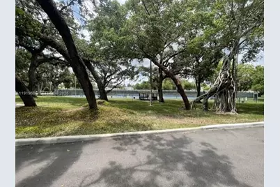 9471 Evergreen Pl #401, Davie, FL 33324 - Photo 61