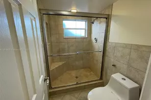 9471 Evergreen Pl, Davie, FL 33324 - Photo 27