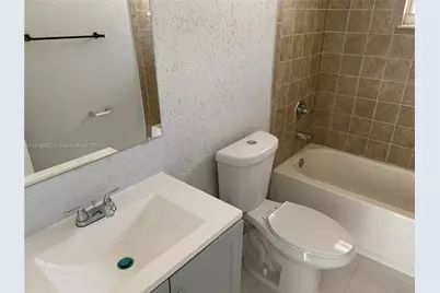 860 NW 6th Ave #B, Pompano Beach, FL 33060 - Photo 11