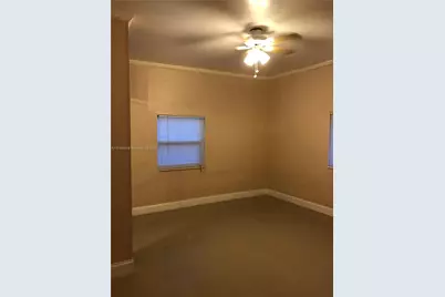 76 NE 48th St, Miami, FL 33137 - Photo 15