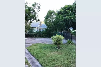 76 NE 48th St, Miami, FL 33137 - Photo 5
