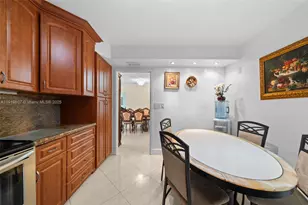 301 174th St, Sunny Isles Beach, FL 33160 - Photo 3