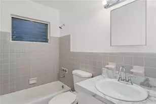 1291 NE 207th St, Miami, FL 33179 - Photo 15