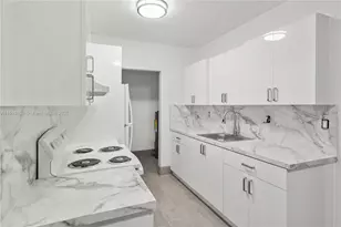 1291 NE 207th St, Miami, FL 33179 - Photo 9