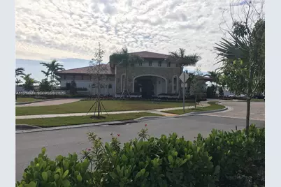 3388 W 100th Ter, Hialeah, FL 33018 - Photo 9