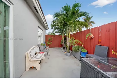 10101 SW 162 Ct, Kendall, FL 33196 - Photo 33