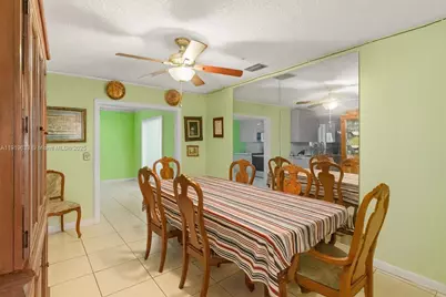 8107 SW 19th St, North Lauderdale, FL 33068 - Photo 9