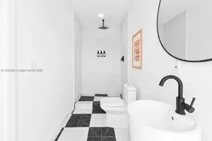 19661 NE 10th Pl, Miami, FL 33179 - Photo 11