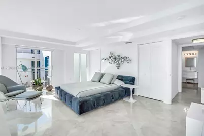 7600 Collins Ave #1012, Miami Beach, FL 33141 - Photo 19