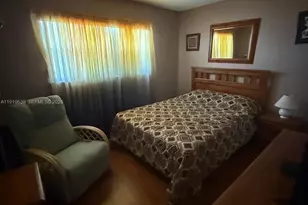 8220 Sunrise Lakes Blvd, Sunrise, FL 33322 - Photo 17