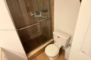 8220 Sunrise Lakes Blvd, Sunrise, FL 33322 - Photo 27