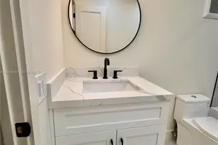 11279 NW 15th Ct, Pembroke Pines, FL 33026 - Photo 15