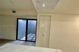 11279 NW 15th Ct, Pembroke Pines, FL 33026 - Photo 27