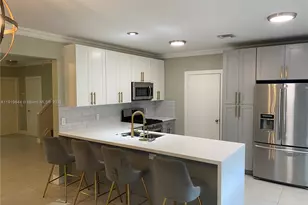 10931 Jewel Box Ln, Tamarac, FL 33321 - Photo 3