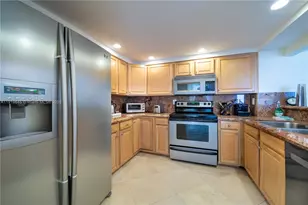 1621 Collins Ave, Miami Beach, FL 33139 - Photo 13