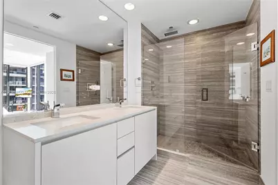 1010 Brickell Ave #4206, Miami, FL 33131 - Photo 13