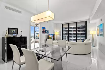1010 Brickell Ave #4206, Miami, FL 33131 - Photo 5