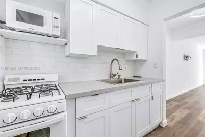 635 8th St #106, Miami Beach, FL 33139 - Photo 11