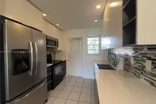 2471 SW 82nd Ave, Davie, FL 33324 - Photo 5