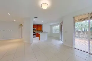 11229 NW 78th Ln, Doral, FL 33178 - Photo 5