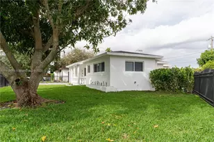 1331 NE 160th St, North Miami Beach, FL 33162 - Photo 5