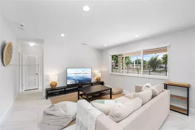 1331 NE 160th St, North Miami Beach, FL 33162 - Photo 7