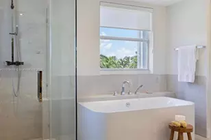 711 Crandon Blvd, Key Biscayne, FL 33149 - Photo 7