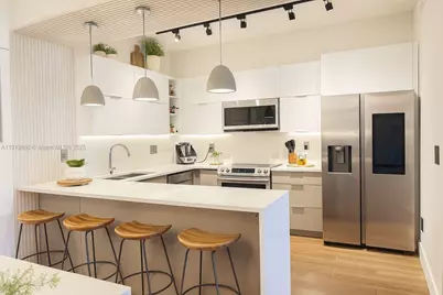 711 Crandon Blvd #401, Key Biscayne, FL 33149 - Photo 3