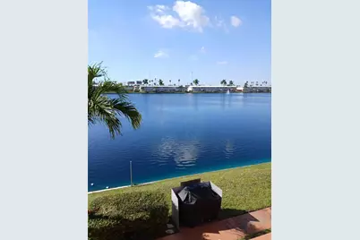 1000 SW 10th Ter #17P, Hallandale Beach, FL 33009 - Photo 11