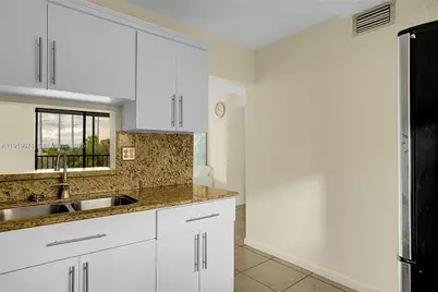 8500 SW 133rd Ave Rd #421, Miami, FL 33183 - Photo 3