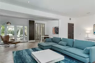 111 S Hibiscus Dr, Miami Beach, FL 33139 - Photo 11