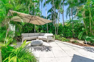 111 S Hibiscus Dr, Miami Beach, FL 33139 - Photo 5