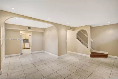 8002 SW 5th St, North Lauderdale, FL 33068 - Photo 5