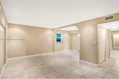 8002 SW 5th St, North Lauderdale, FL 33068 - Photo 3